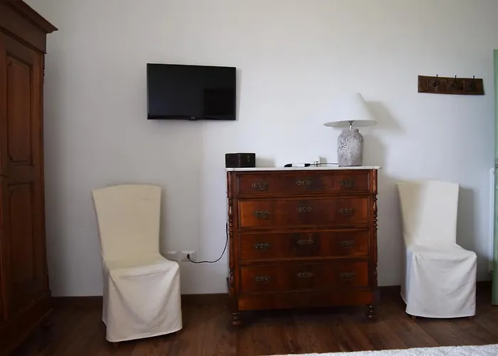 Casal Bengodi Bed & Breakfast 3*