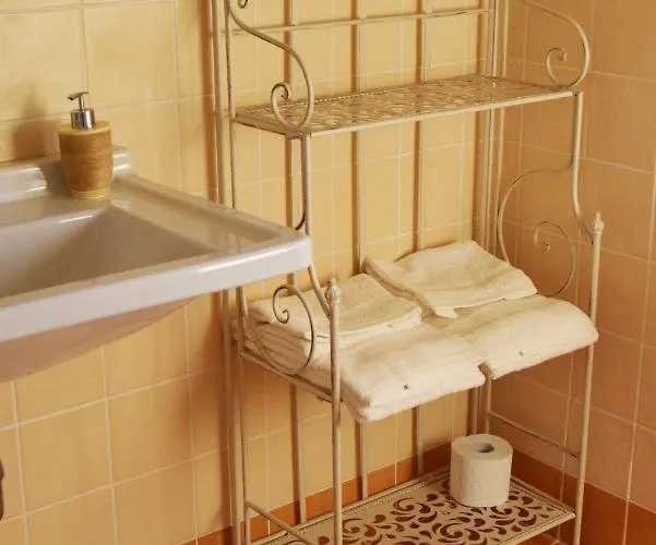 Casal Bengodi Bed & Breakfast 3*